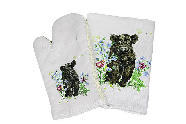Oven Glove with Cow Design